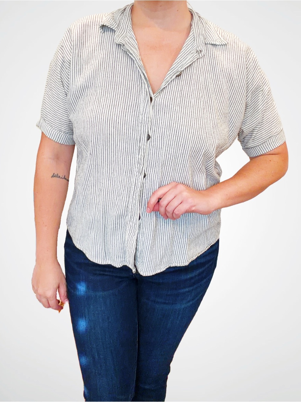 Vintage ZigZag Linen Striped Short-Sleeve Button-Up Shirt, Large